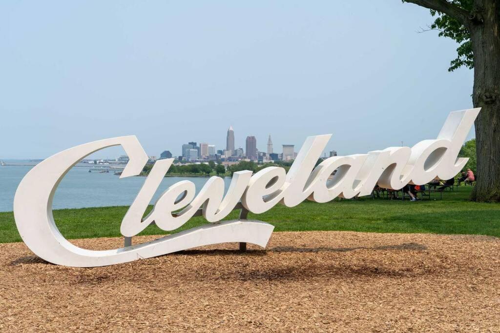 Trendy In Tremont, Cle Apartment Cleveland Exterior photo